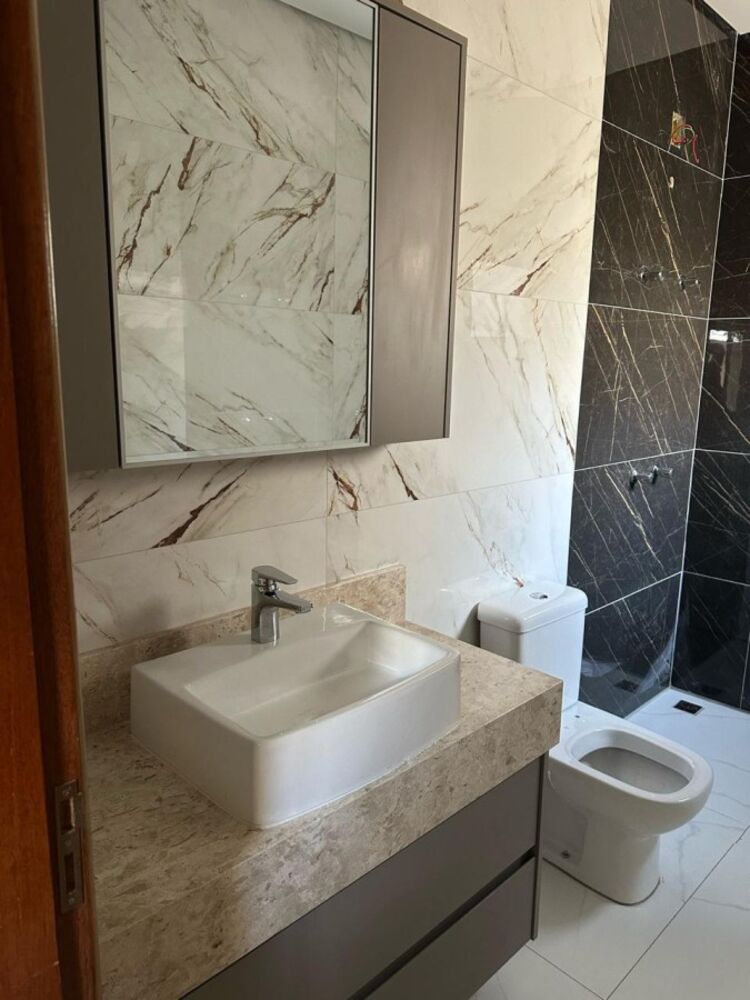 Casa de Condomínio à venda com 3 quartos, 300m² - Foto 3