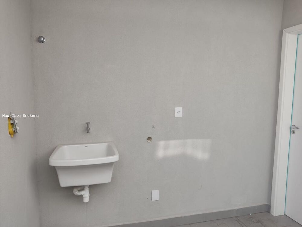 Casa de Condomínio à venda com 3 quartos, 300m² - Foto 4