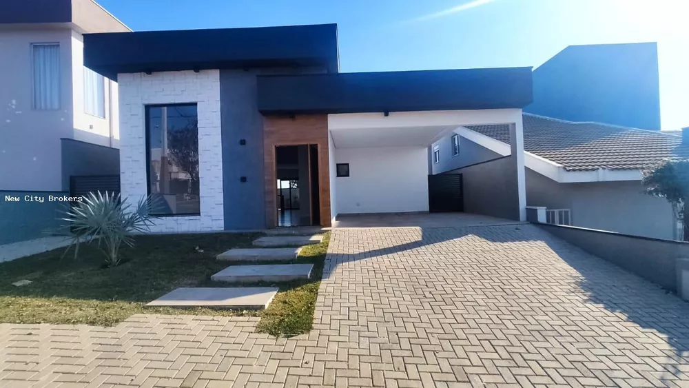 Casa de Condomínio à venda com 3 quartos, 300m² - Foto 1