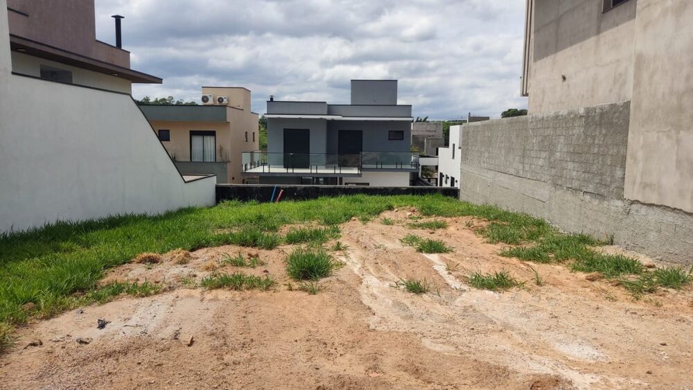 Terreno à venda, 300m² - Foto 1