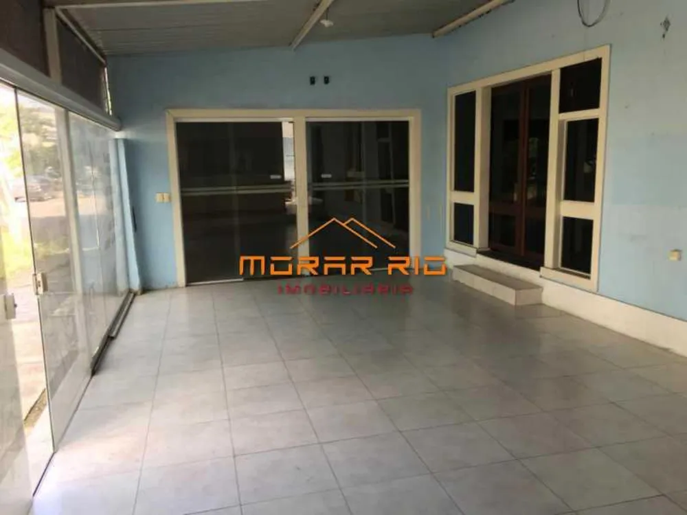 Casa, 1 quarto, 219 m² - Foto 2
