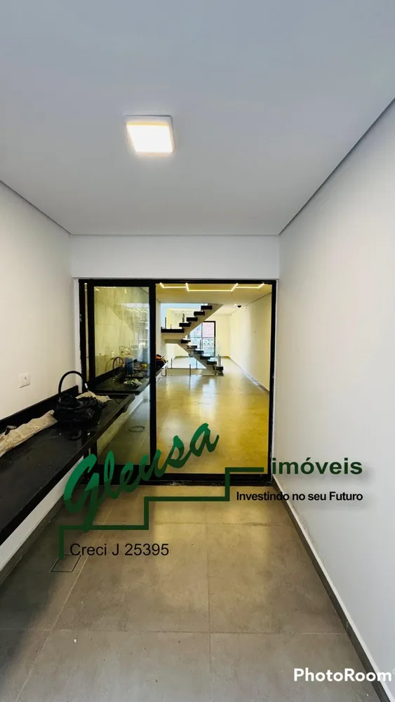 Casa, 3 quartos, 169 m² - Foto 1