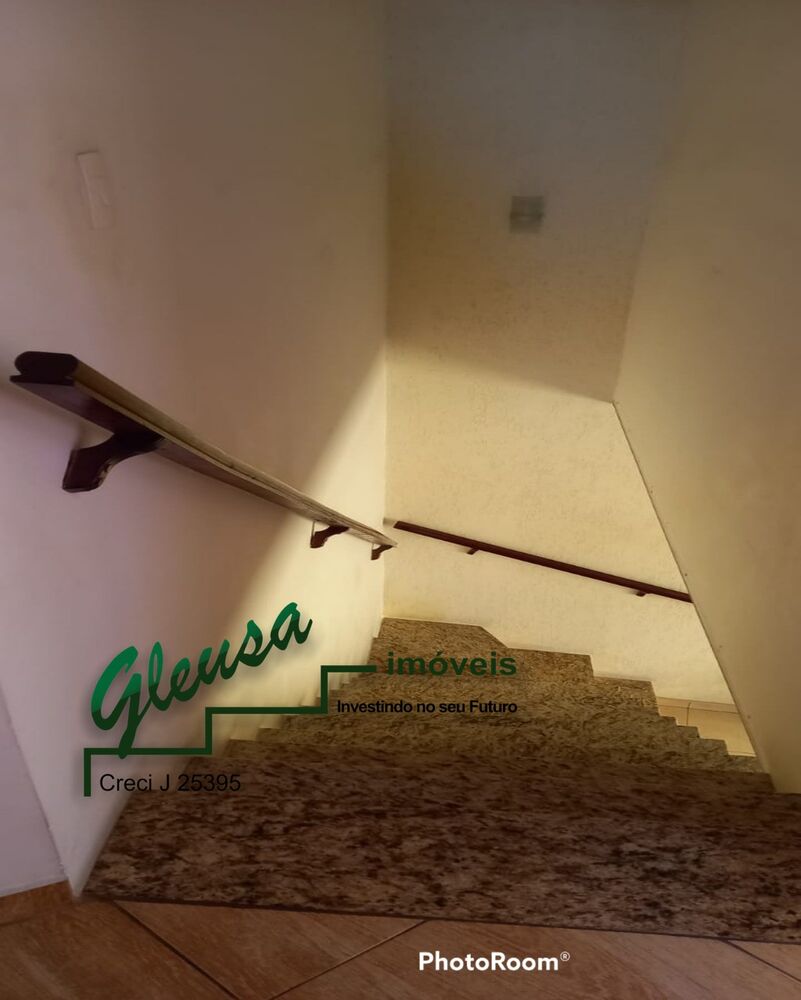 Casa, 3 quartos, 223 m² - Foto 1