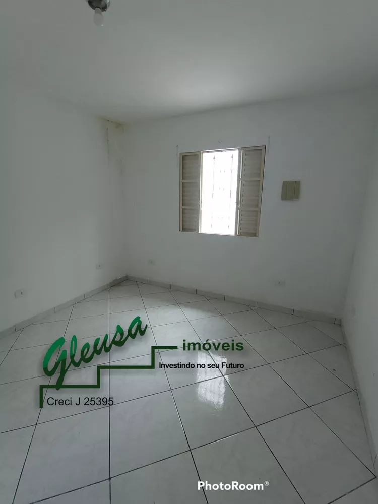 Casa à venda com 3 quartos, 300m² - Foto 4