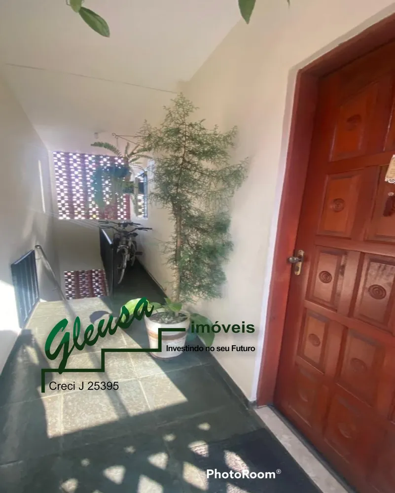 Casa, 8 quartos, 196 m² - Foto 1