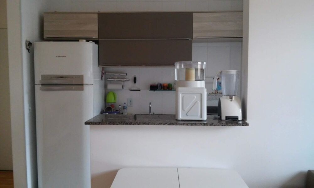 Apartamento à venda com 1 quarto, 50m² - Foto 2