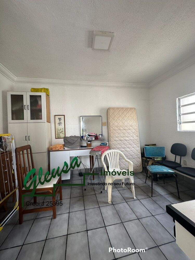 Casa, 4 quartos, 156 m² - Foto 1