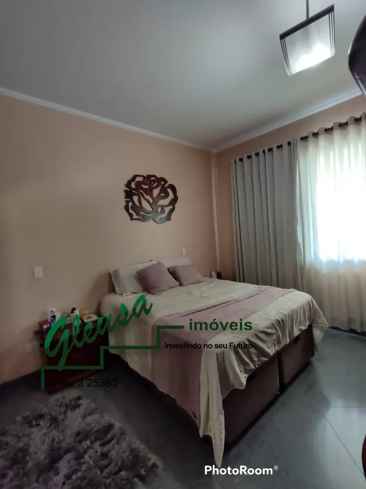 Casa, 3 quartos, 221 m² - Foto 3