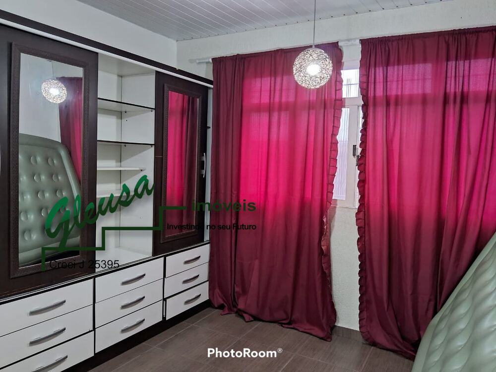 Casa, 5 quartos, 150 m² - Foto 1