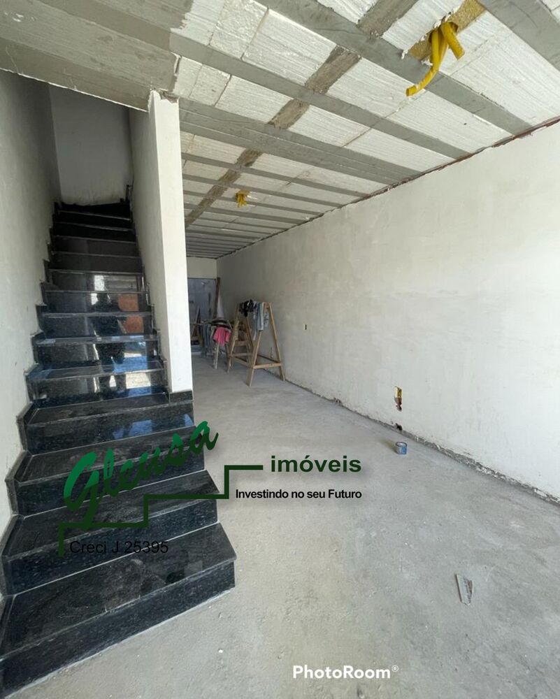Casa à venda com 2 quartos, 80m² - Foto 5