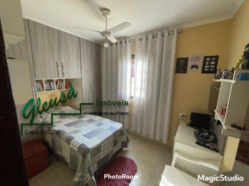 Casa, 4 quartos, 192 m² - Foto 2