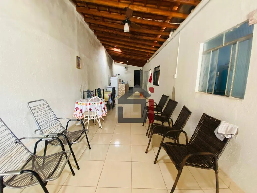 Casa, 3 quartos, 247 m² - Foto 2