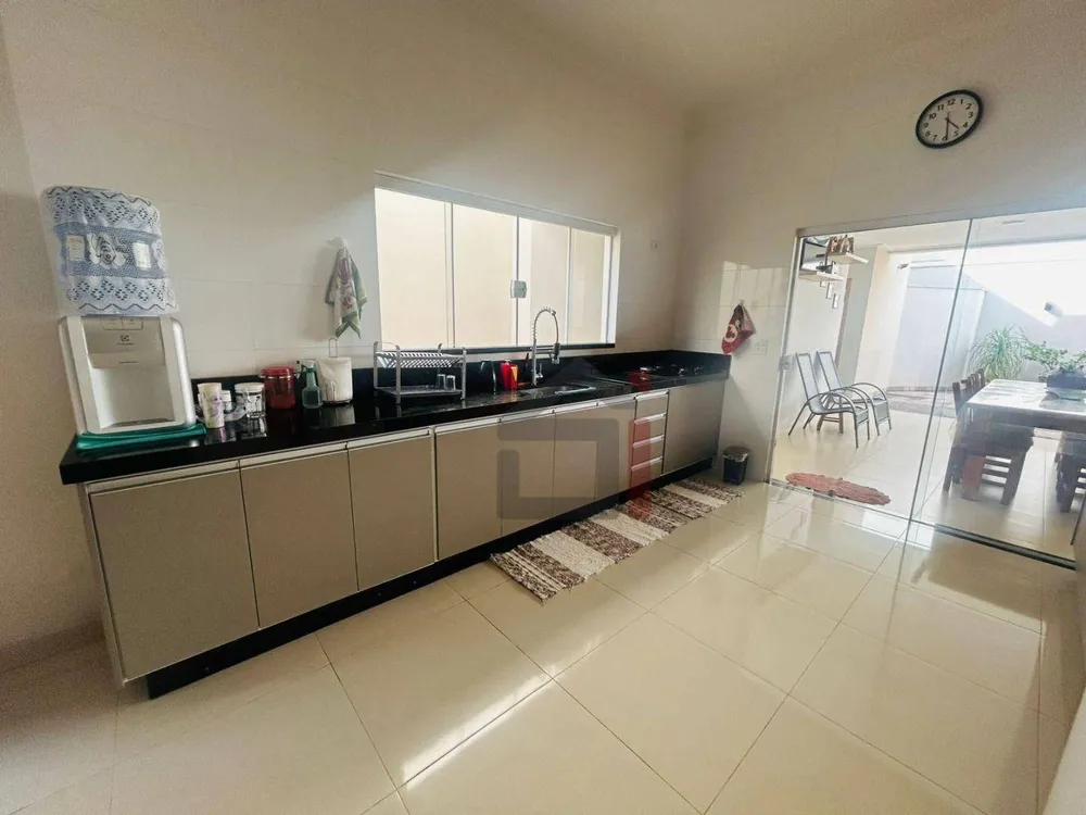 Casa, 3 quartos, 195 m² - Foto 9