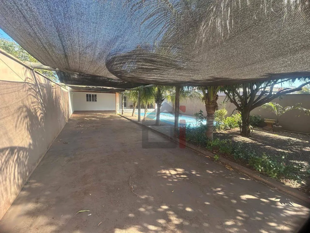 Chácara, 3 quartos, 420 m² - Foto 4