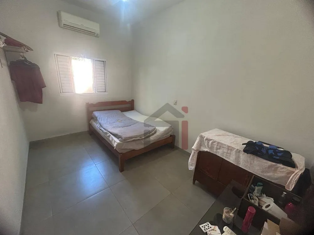 Chácara, 3 quartos, 420 m² - Foto 1