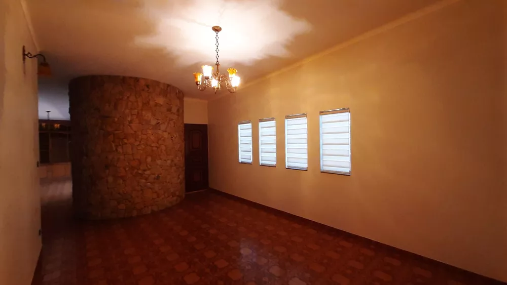 Casa à venda com 4 quartos, 361m² - Foto 4