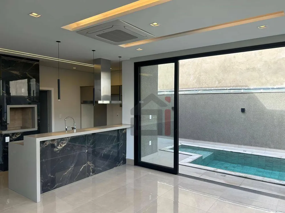 Casa, 3 quartos, 244 m² - Foto 8