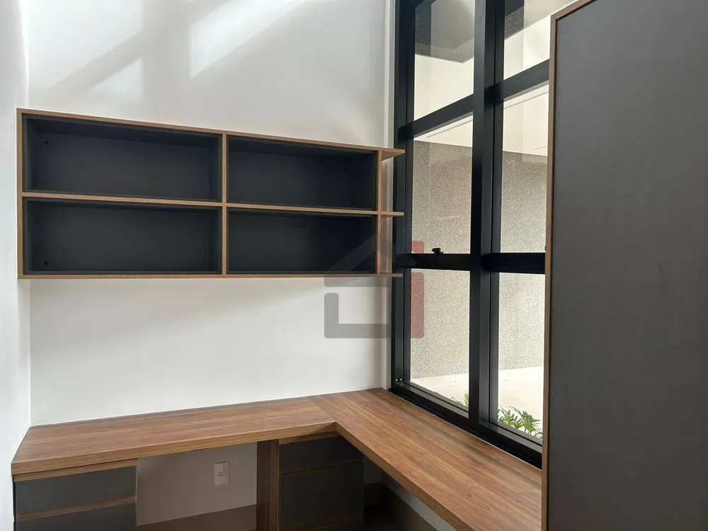Casa, 3 quartos, 244 m² - Foto 3