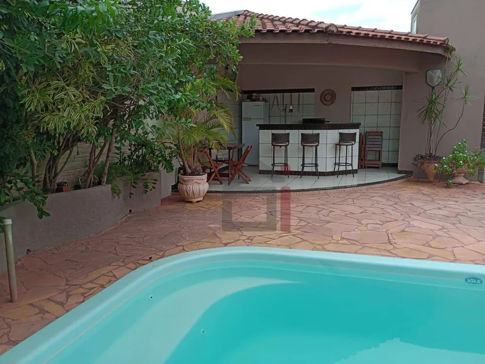 Casa, 3 quartos, 300 m² - Foto 8
