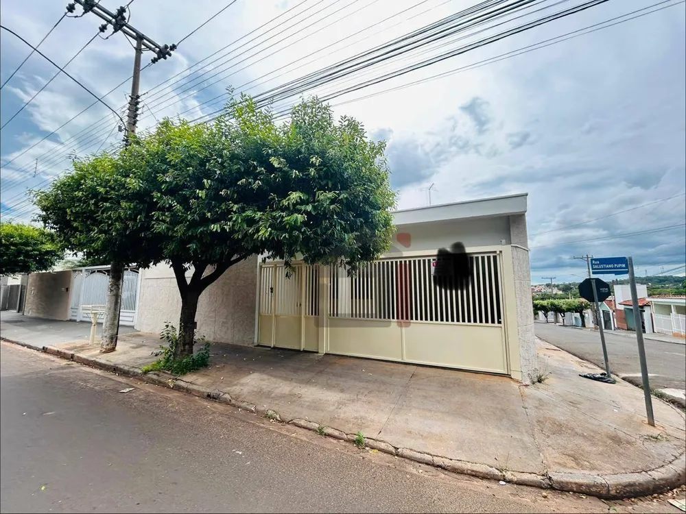 Casa, 3 quartos, 142 m² - Foto 1