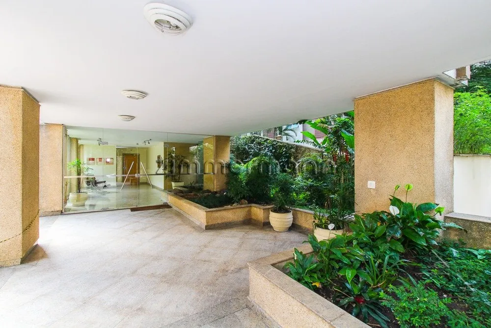 Apartamento, 3 quartos, 220 m² - Foto 9