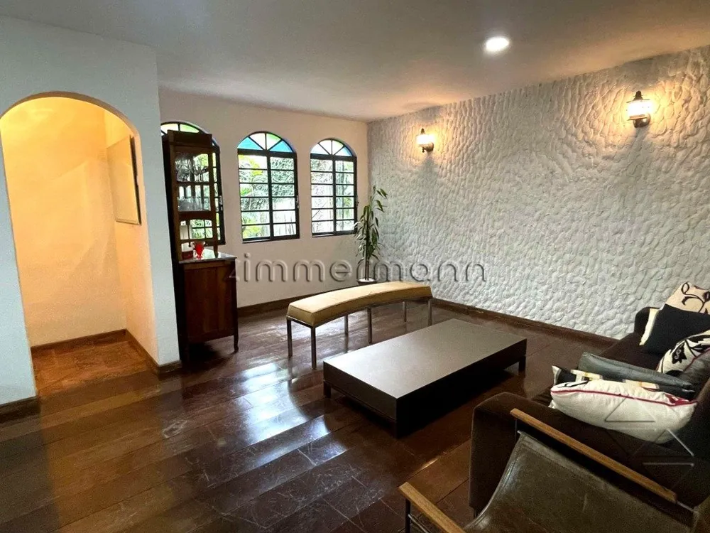 Casa, 4 quartos, 250 m² - Foto 1