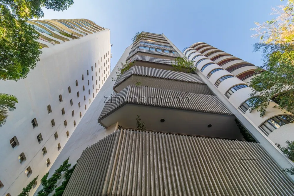 Apartamento, 3 quartos, 232 m² - Foto 1