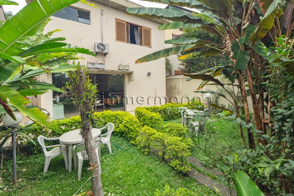 Casa, 3 quartos, 232 m² - Foto 1