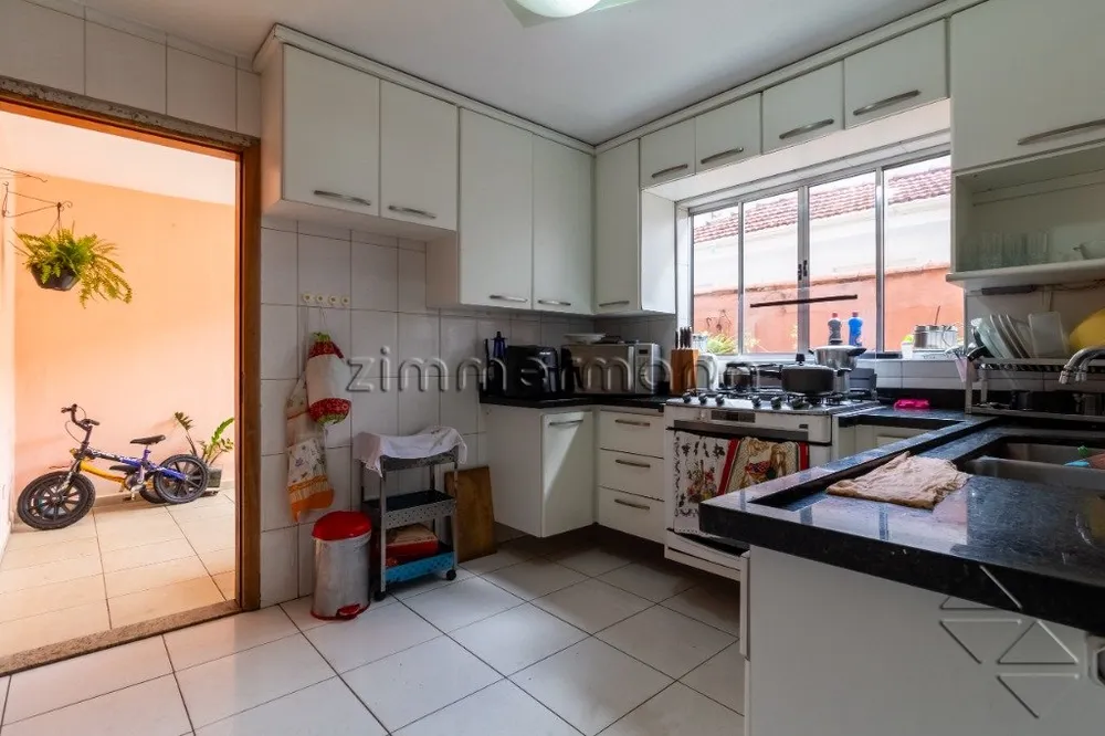 Casa, 3 quartos, 236 m² - Foto 3