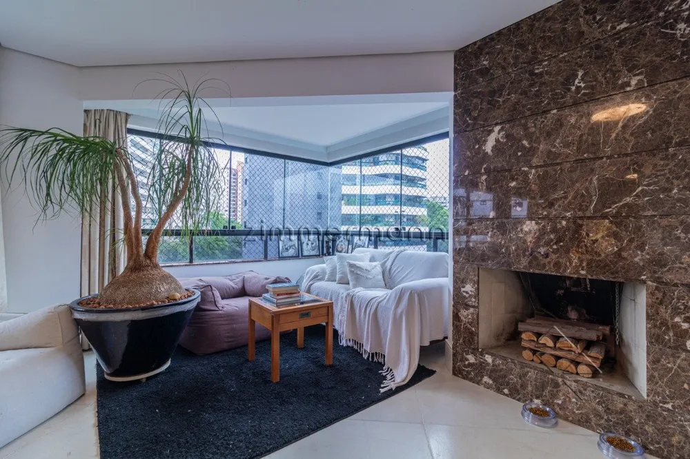 Apartamento, 3 quartos, 162 m² - Foto 2