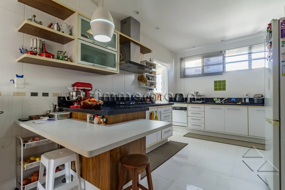 Apartamento, 3 quartos, 210 m² - Foto 2