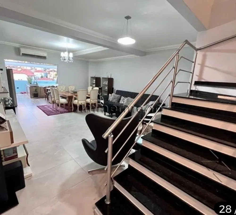Casa, 3 quartos, 228 m² - Foto 11
