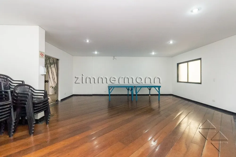 Cobertura, 3 quartos, 214 m² - Foto 2