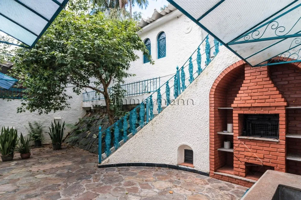 Casa, 4 quartos, 330 m² - Foto 1