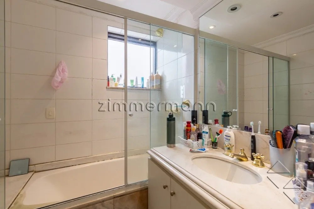 Apartamento, 4 quartos, 236 m² - Foto 2
