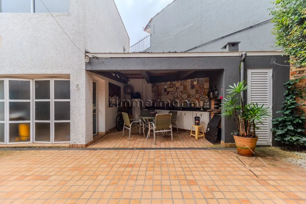 Casa, 4 quartos, 274 m² - Foto 1