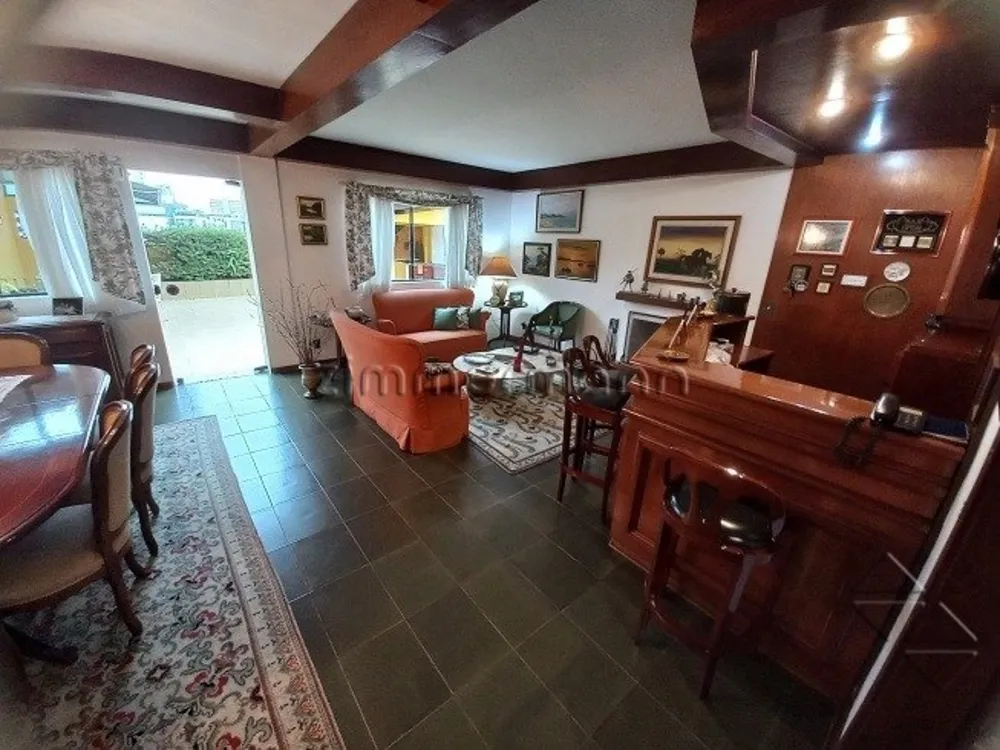 Casa, 5 quartos, 251 m² - Foto 2