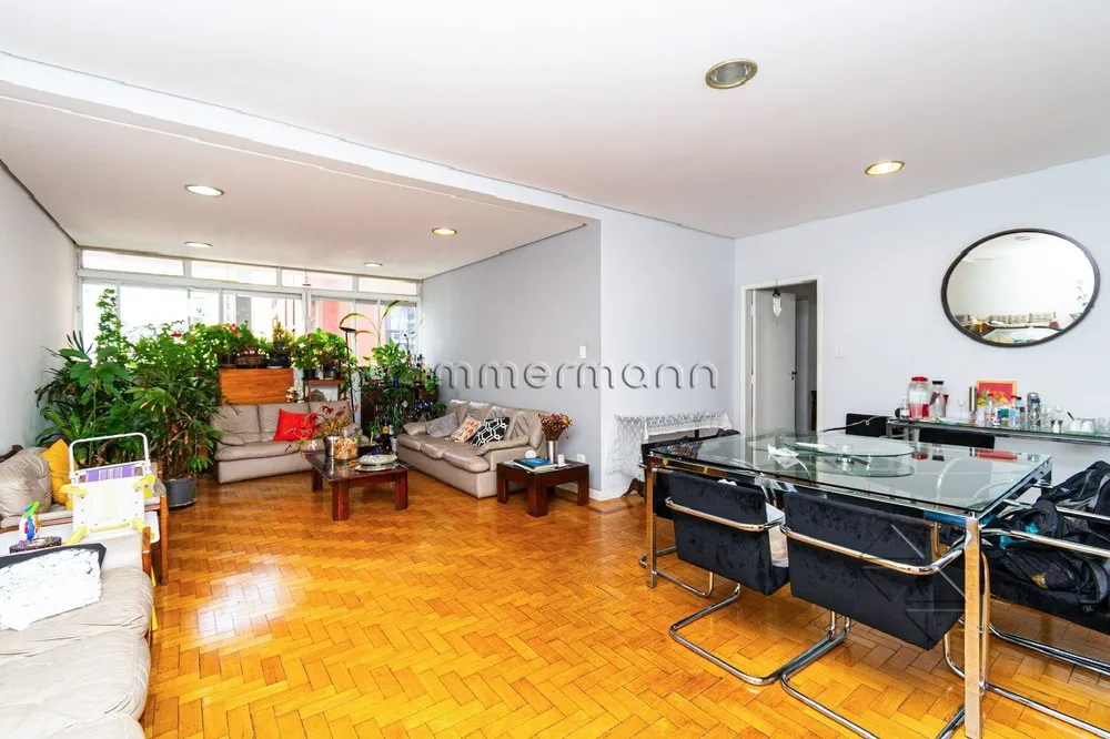 Apartamento, 3 quartos, 218 m² - Foto 1