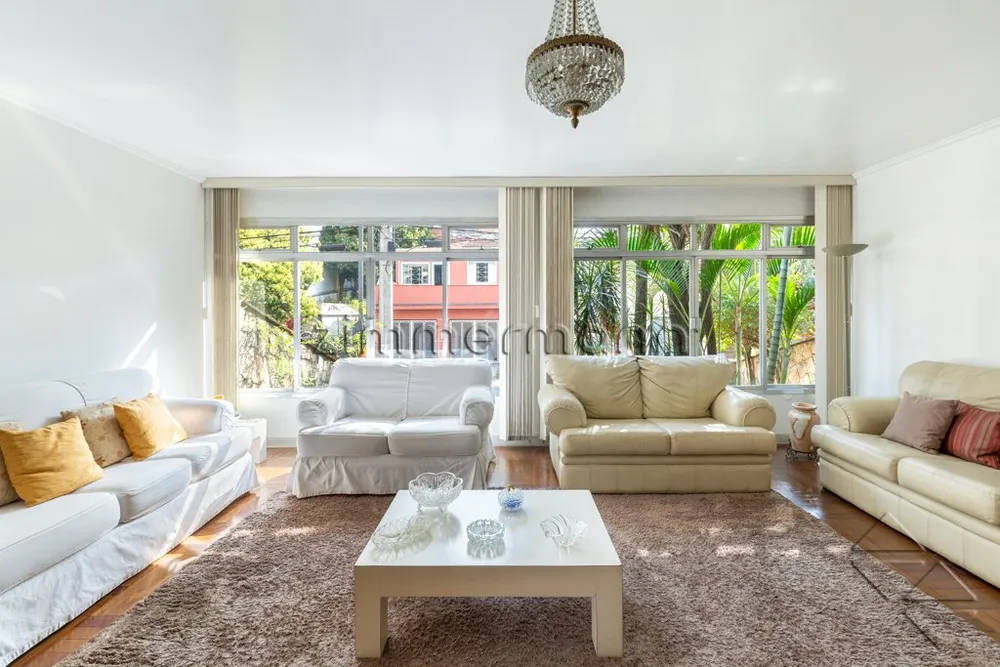 Casa, 3 quartos, 270 m² - Foto 4
