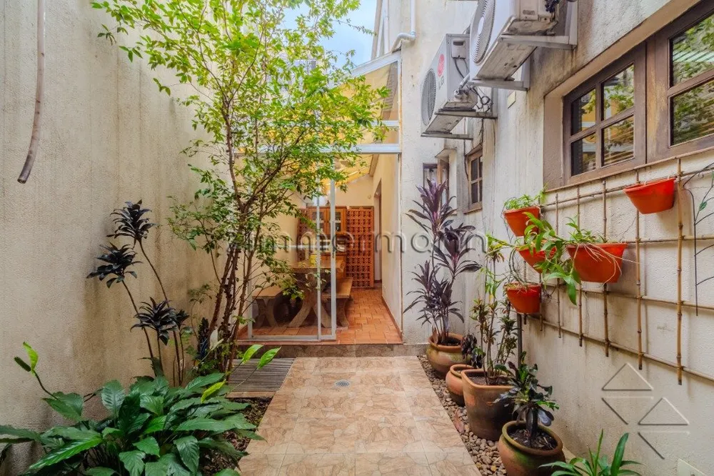 Casa, 4 quartos, 238 m² - Foto 4
