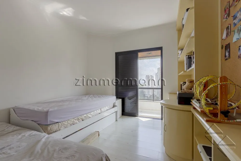 Apartamento, 3 quartos, 220 m² - Foto 3