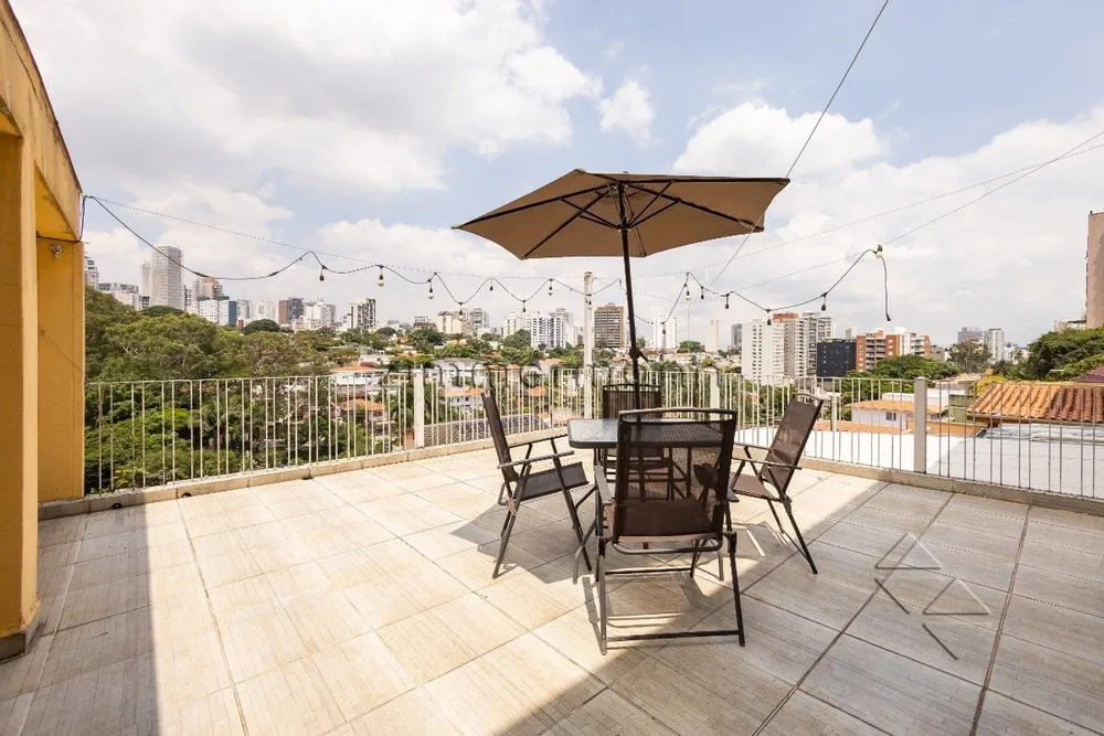 Casa, 5 quartos, 256 m² - Foto 1