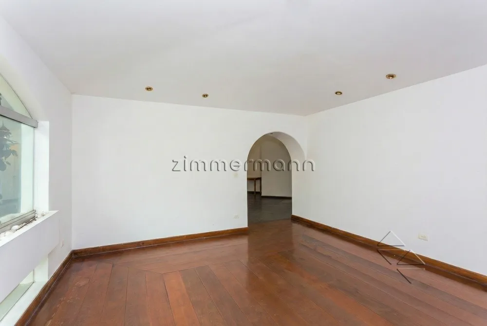 Casa, 4 quartos, 630 m² - Foto 1