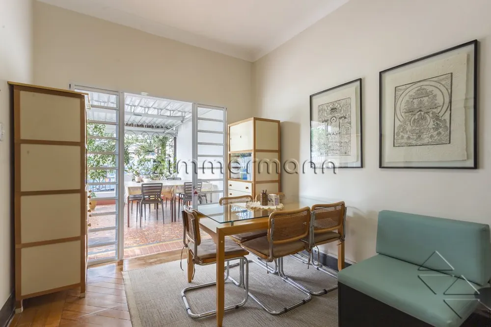Casa, 3 quartos, 227 m² - Foto 1