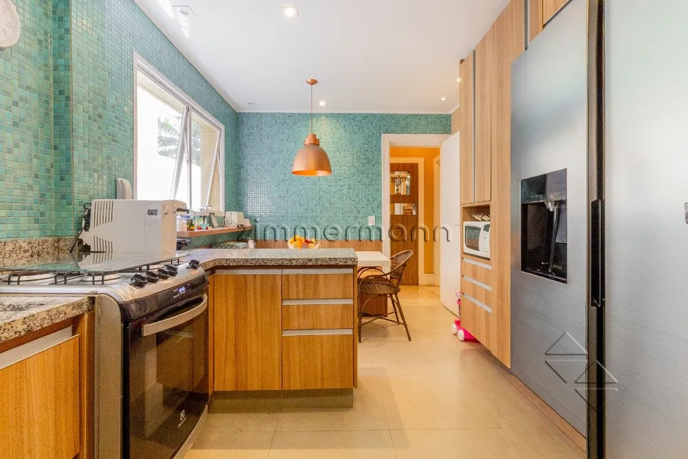 Apartamento, 3 quartos, 240 m² - Foto 4