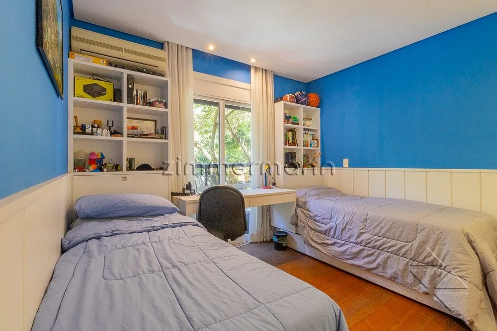 Apartamento, 3 quartos, 240 m² - Foto 2