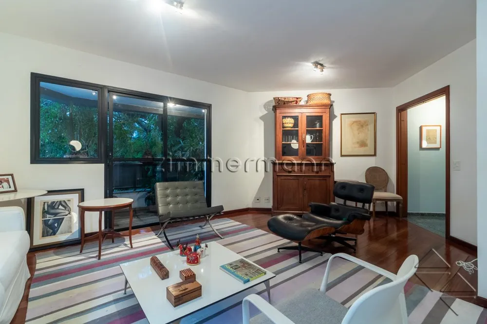 Apartamento, 3 quartos, 150 m² - Foto 1