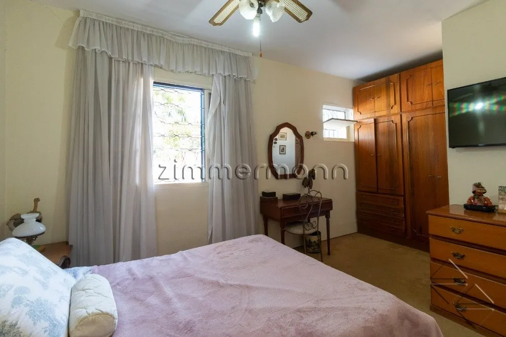Casa, 4 quartos, 205 m² - Foto 1