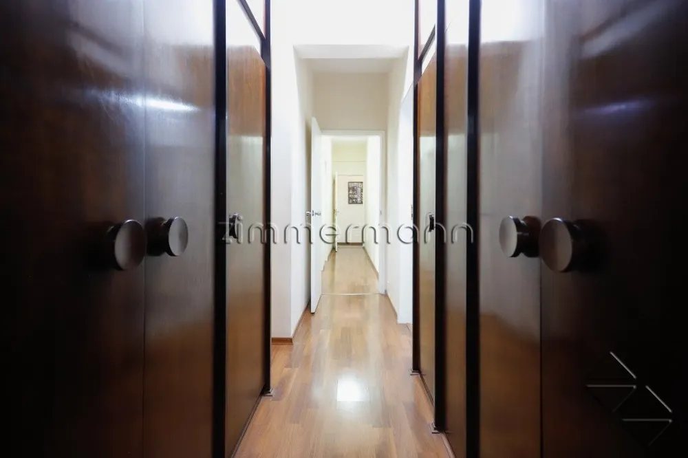 Apartamento, 3 quartos, 198 m² - Foto 2