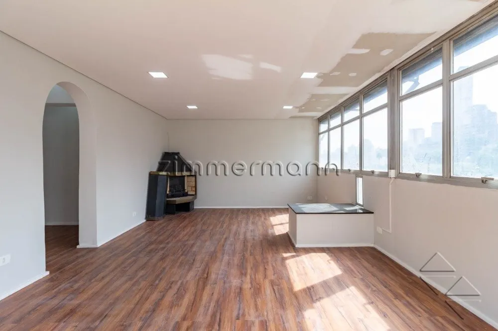 Cobertura, 3 quartos, 202 m² - Foto 2